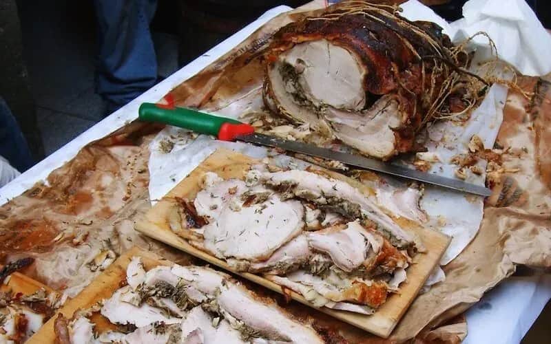 Porchetta_sagra_del_vino_Marino_2006_
