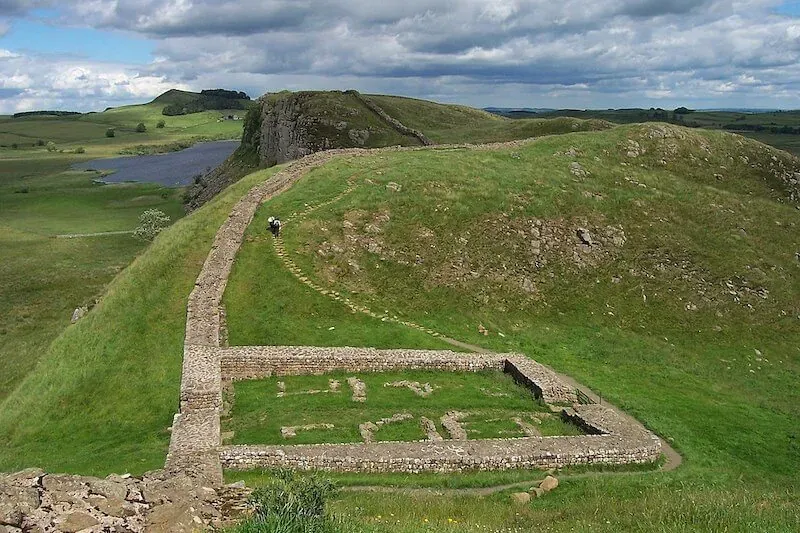 A stretch of Hadrian’s Wall in northern England. Photo from Wikimedia