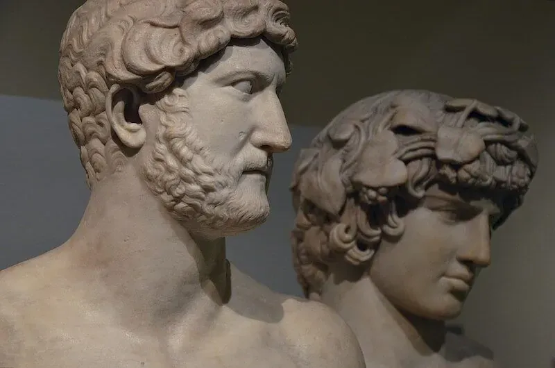1086px-Marble_Busts_of_Hadrian__Antinous_from_Rome_Roman_Empire_British_Museum_16517587460-1