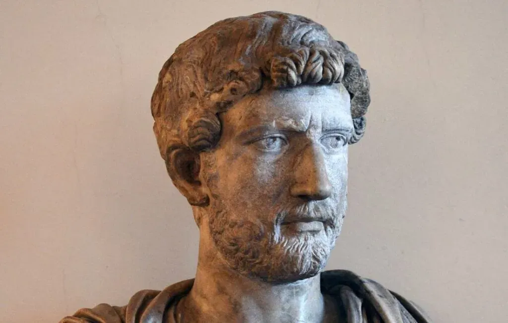 Emperor-Hadrian