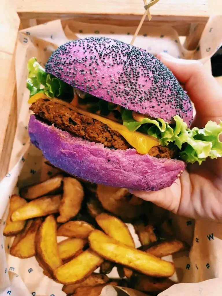 Flower-Burger-Happy-Cow-1-768x1024