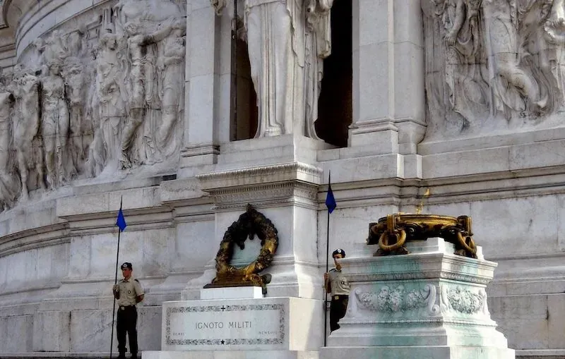 Grave-of-the-Unknown-Soldier