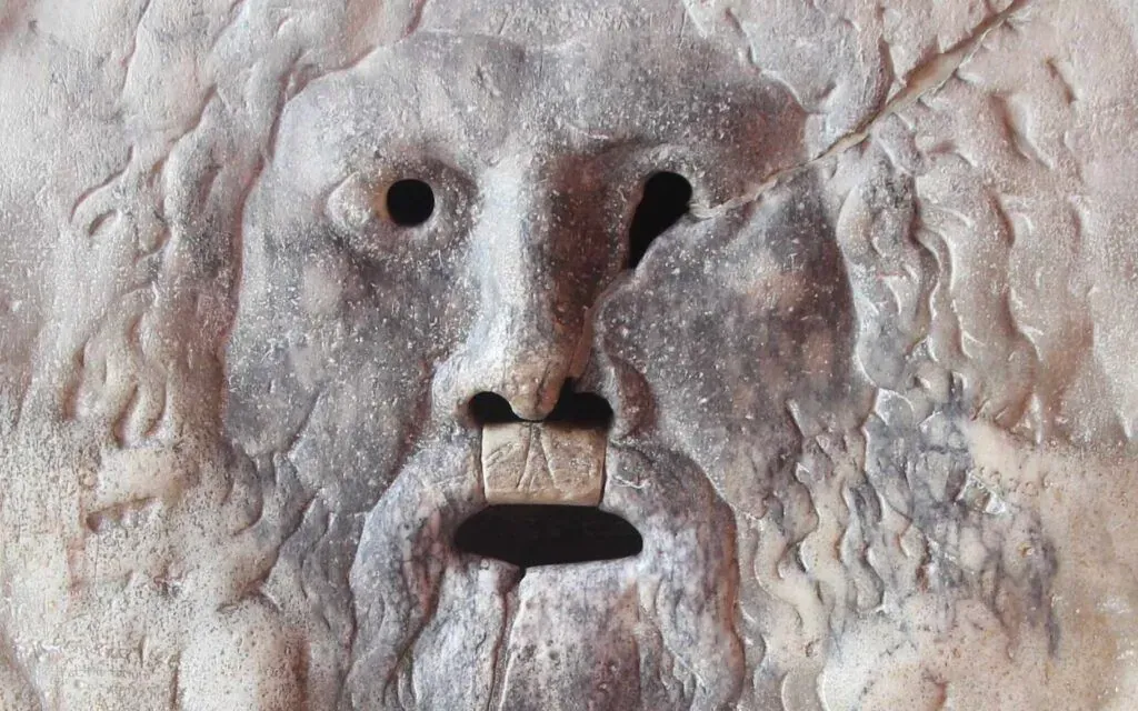 Rome_Santa_Maria_in_Cosmedin_2020_P03_Bocca_della_Verità