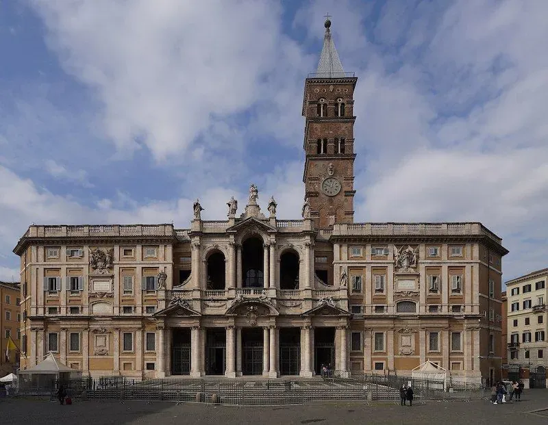 Basilica of Santa Maria Maggiore papal basilica exterior showcasing ancient Roman Catholic architecture and religious heritage featured in Carpe Diem Tours Rome historical exploration and Vatican educational experiences
