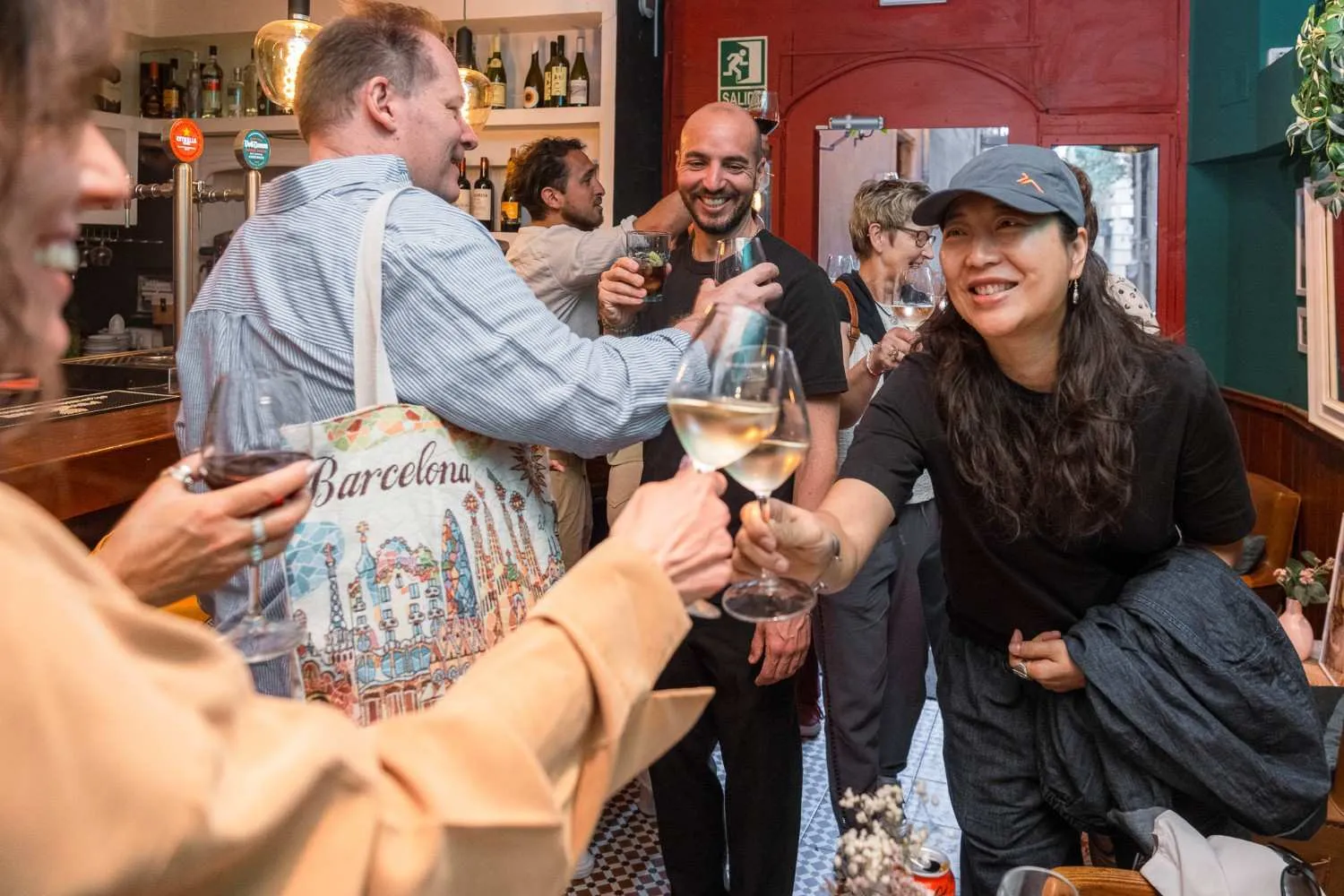 Local bartender at Bodega La Plata, a historic vermut bar visited on the Barcelona Food Tour