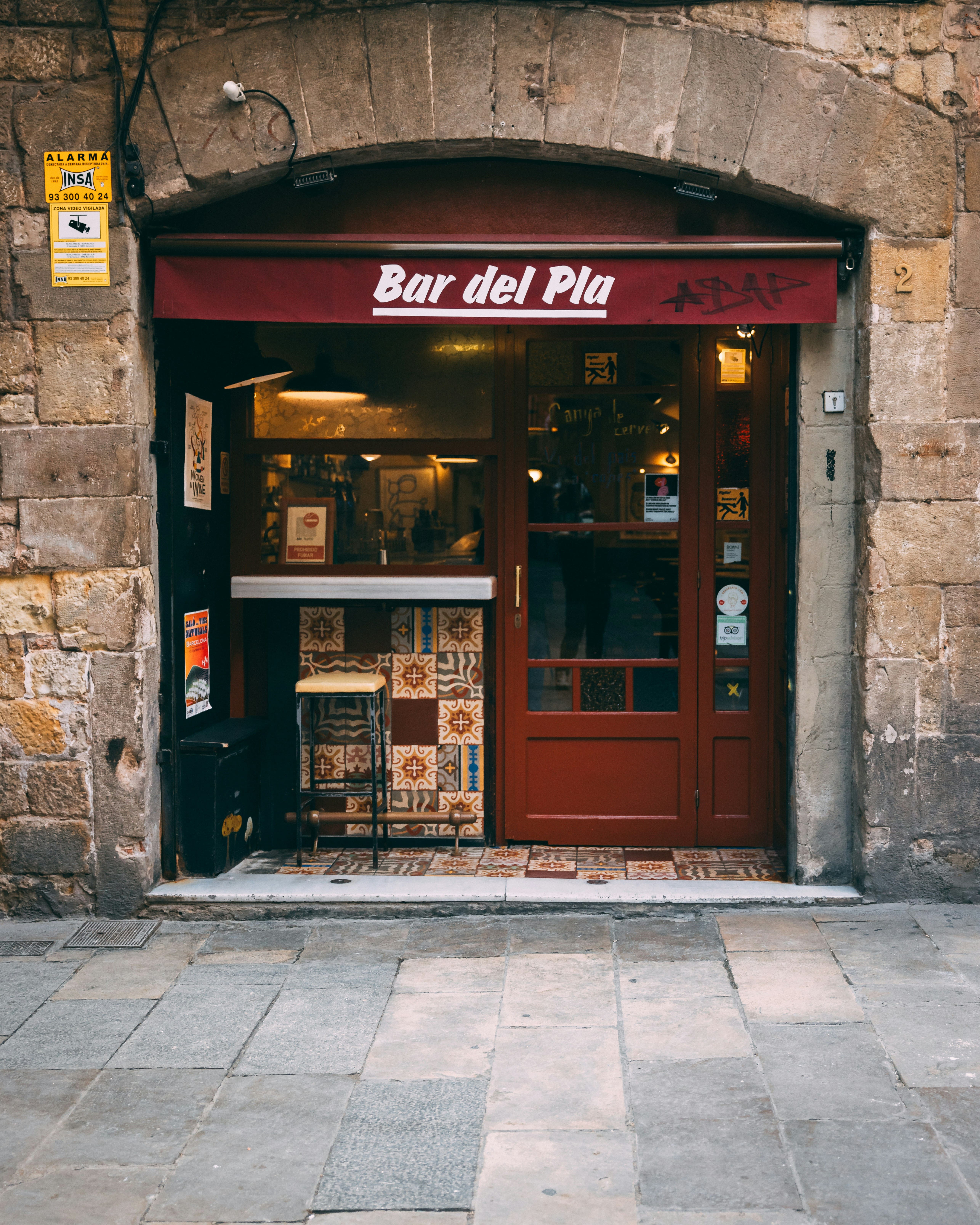 bar de pla tapas bar in el born
