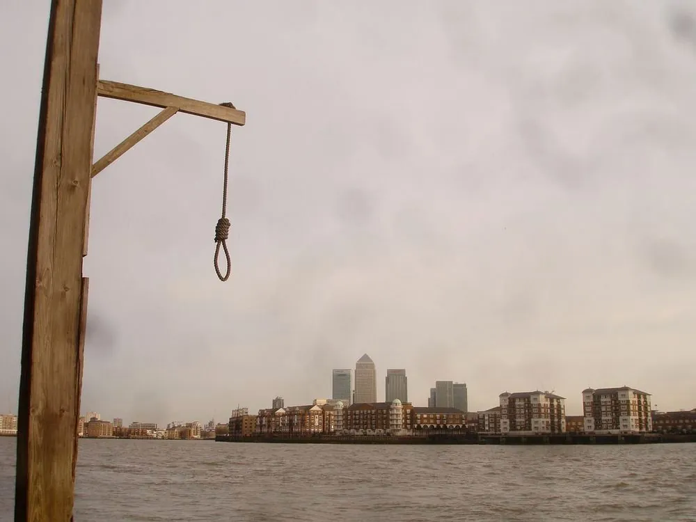 execution-dock-wapping-26