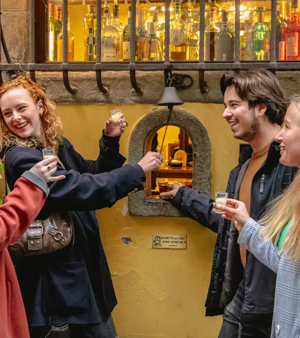 Florence tipsy tour nightlife experience in the Renaissance city